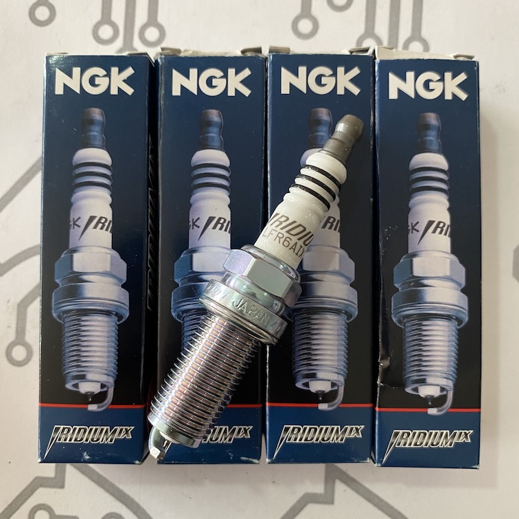 BUJIAS NGK LFR6A-11 SET DE 4